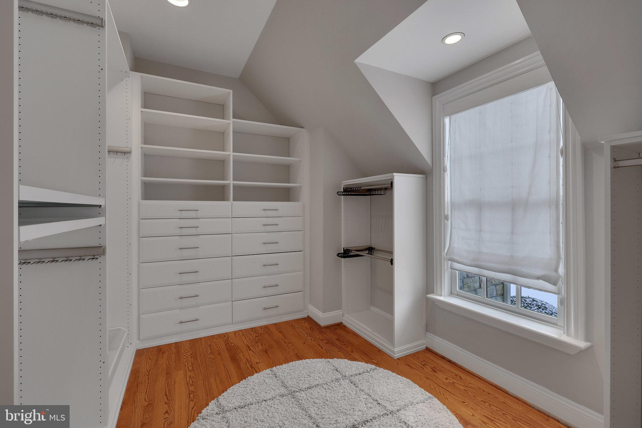 SPRING HILL FARM - Residential