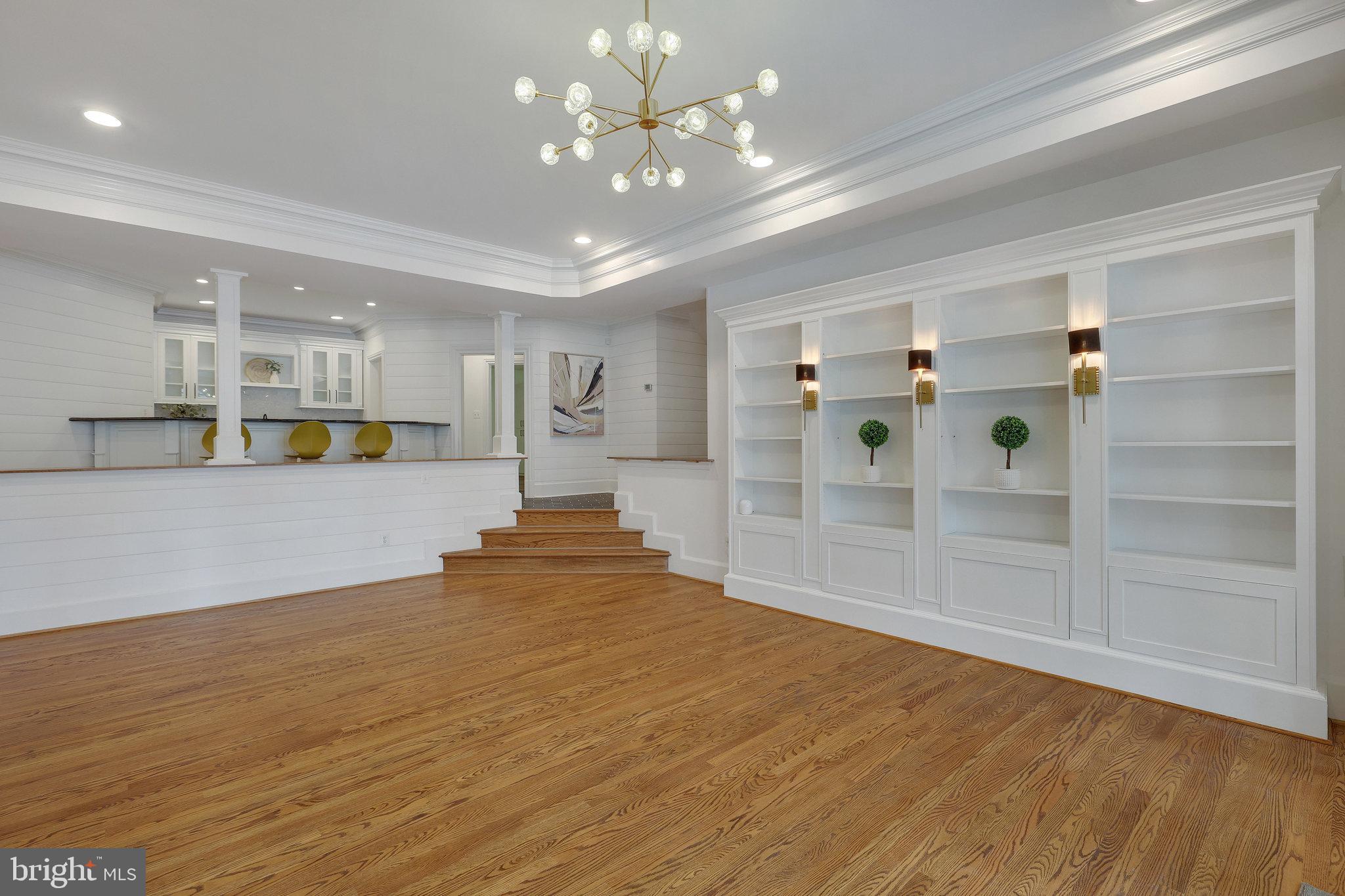 SPRING HILL FARM - Residential