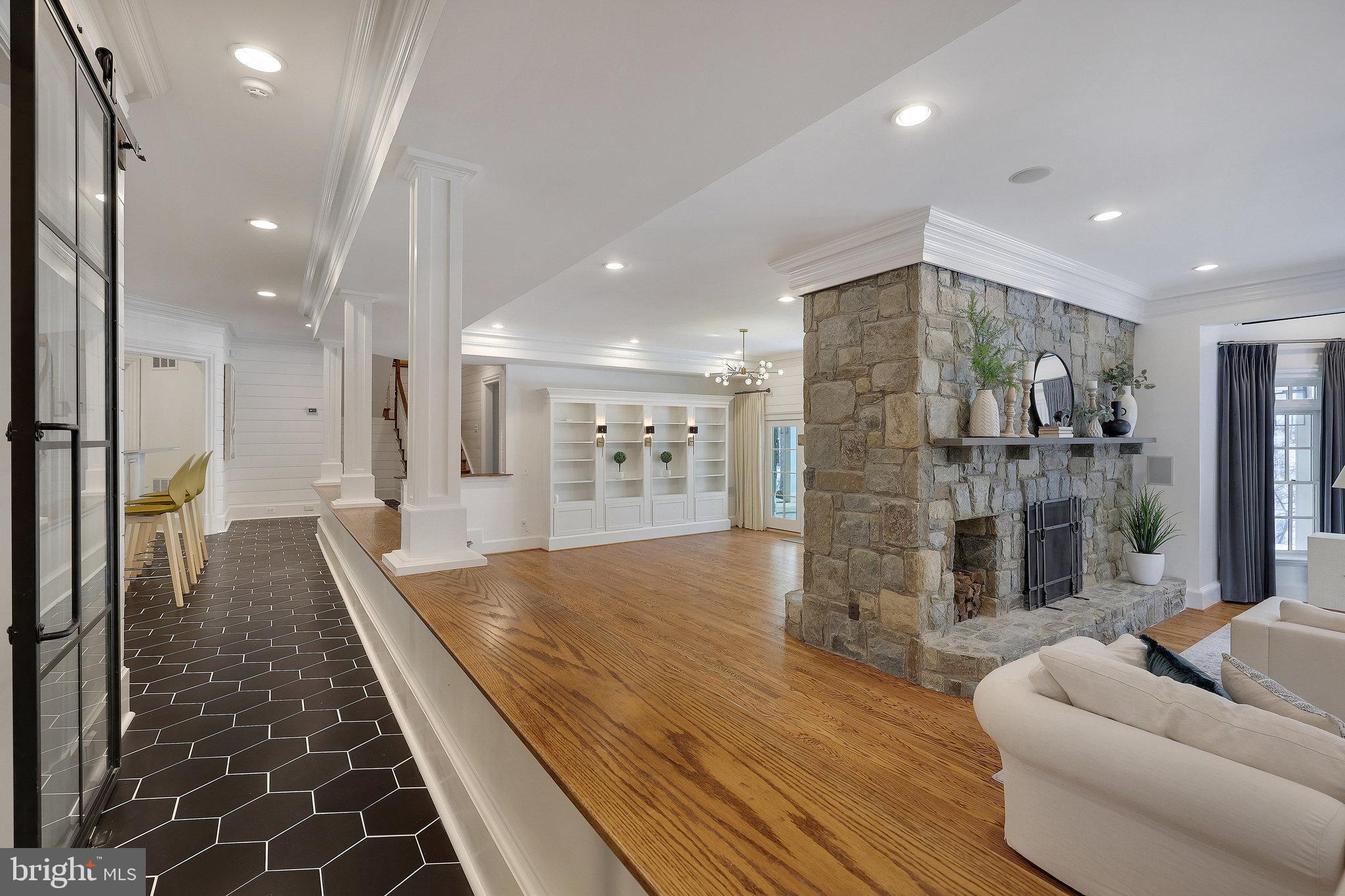 SPRING HILL FARM - Residential