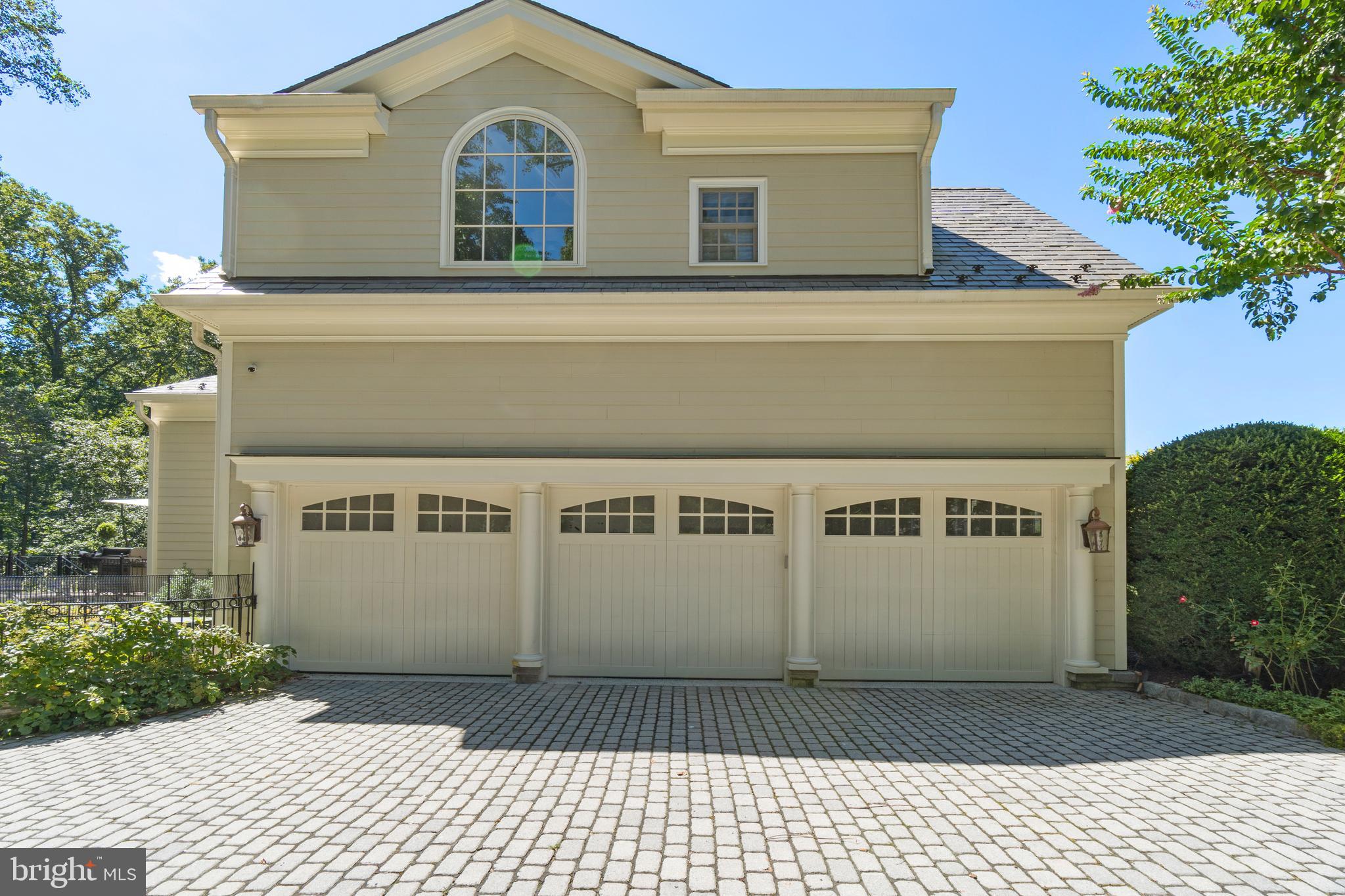 SPRING HILL FARM - Residential