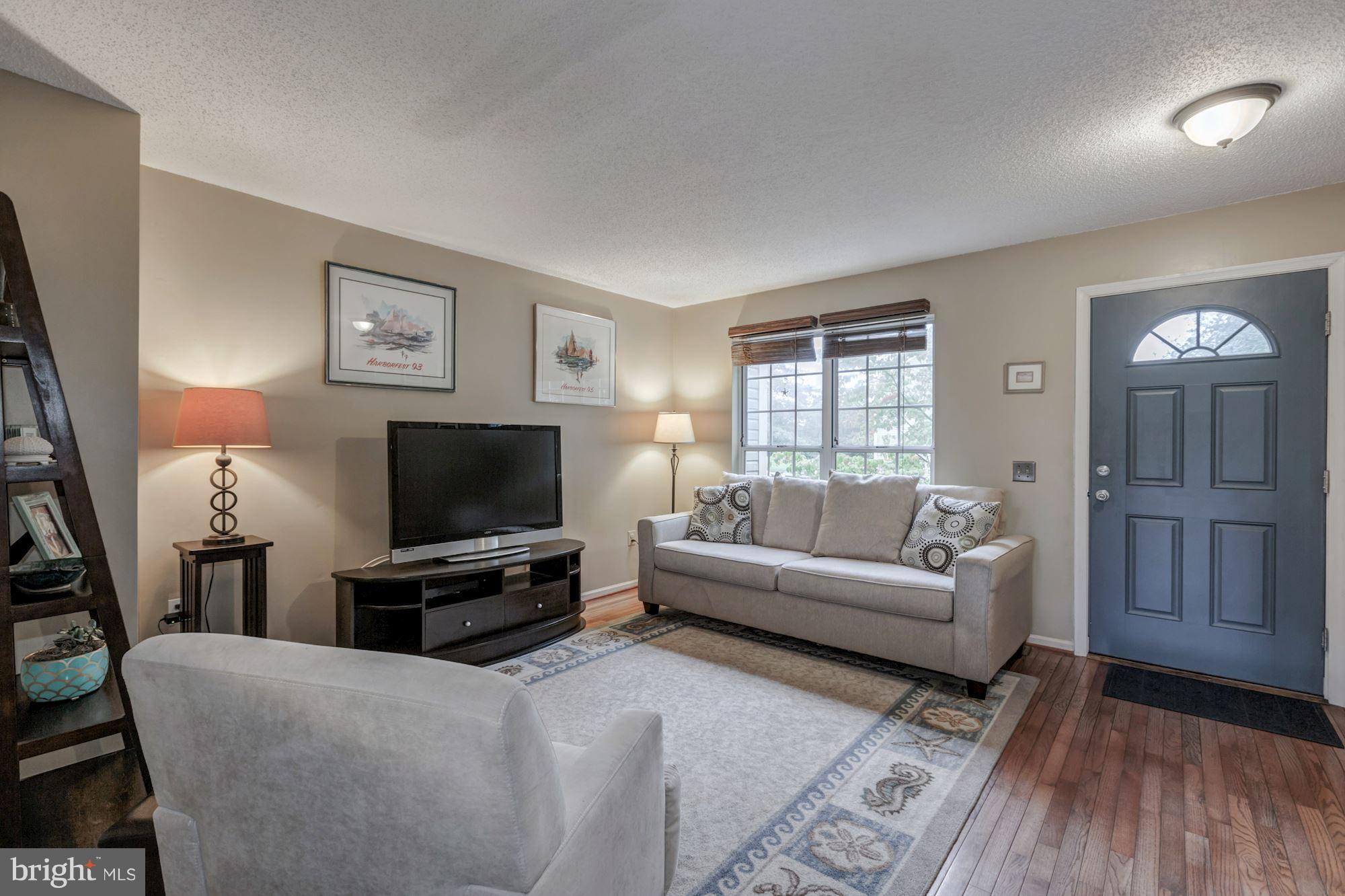 LANDSDOWNE - Residential Lease