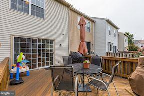 LANDSDOWNE - Residential Lease