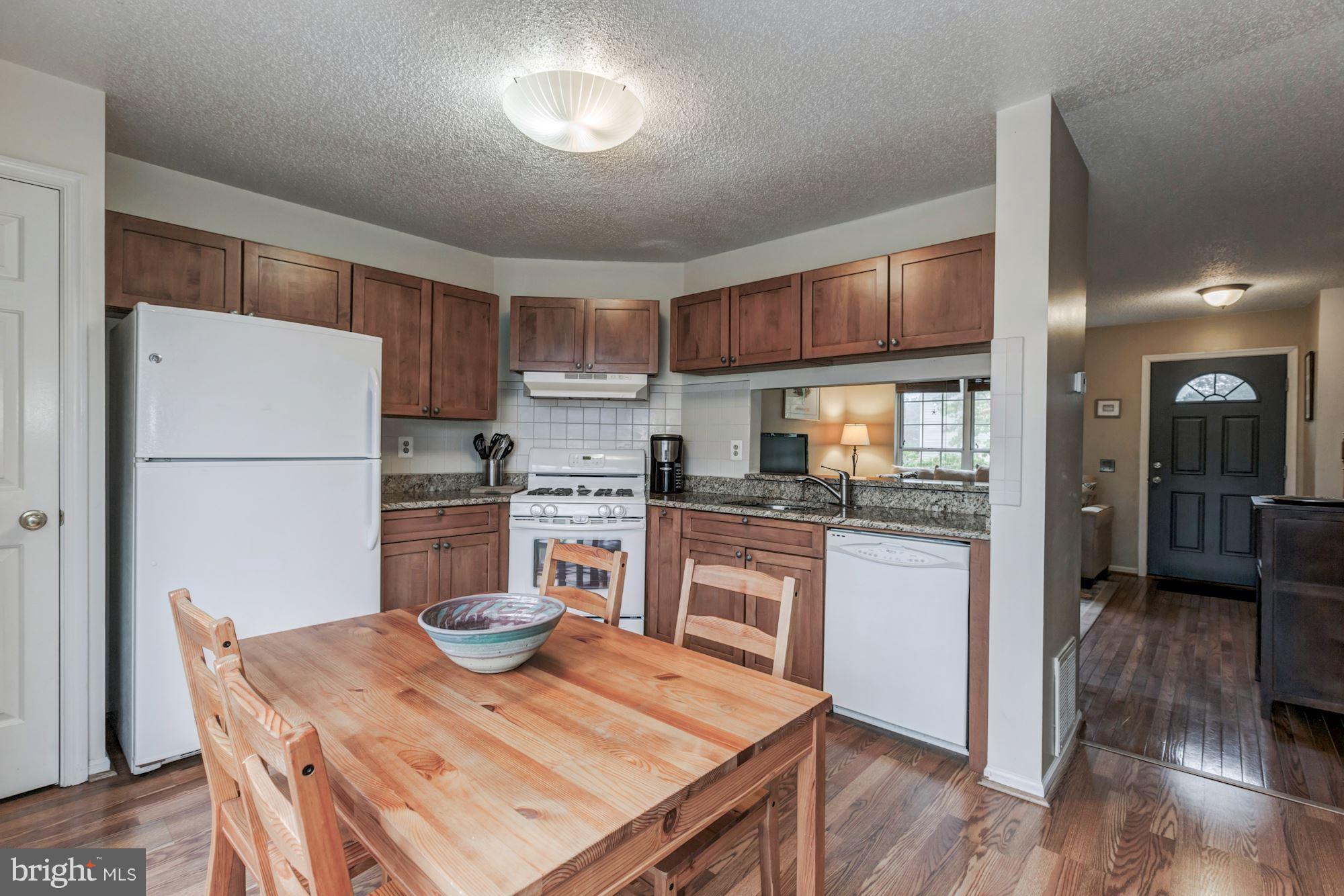 LANDSDOWNE - Residential Lease