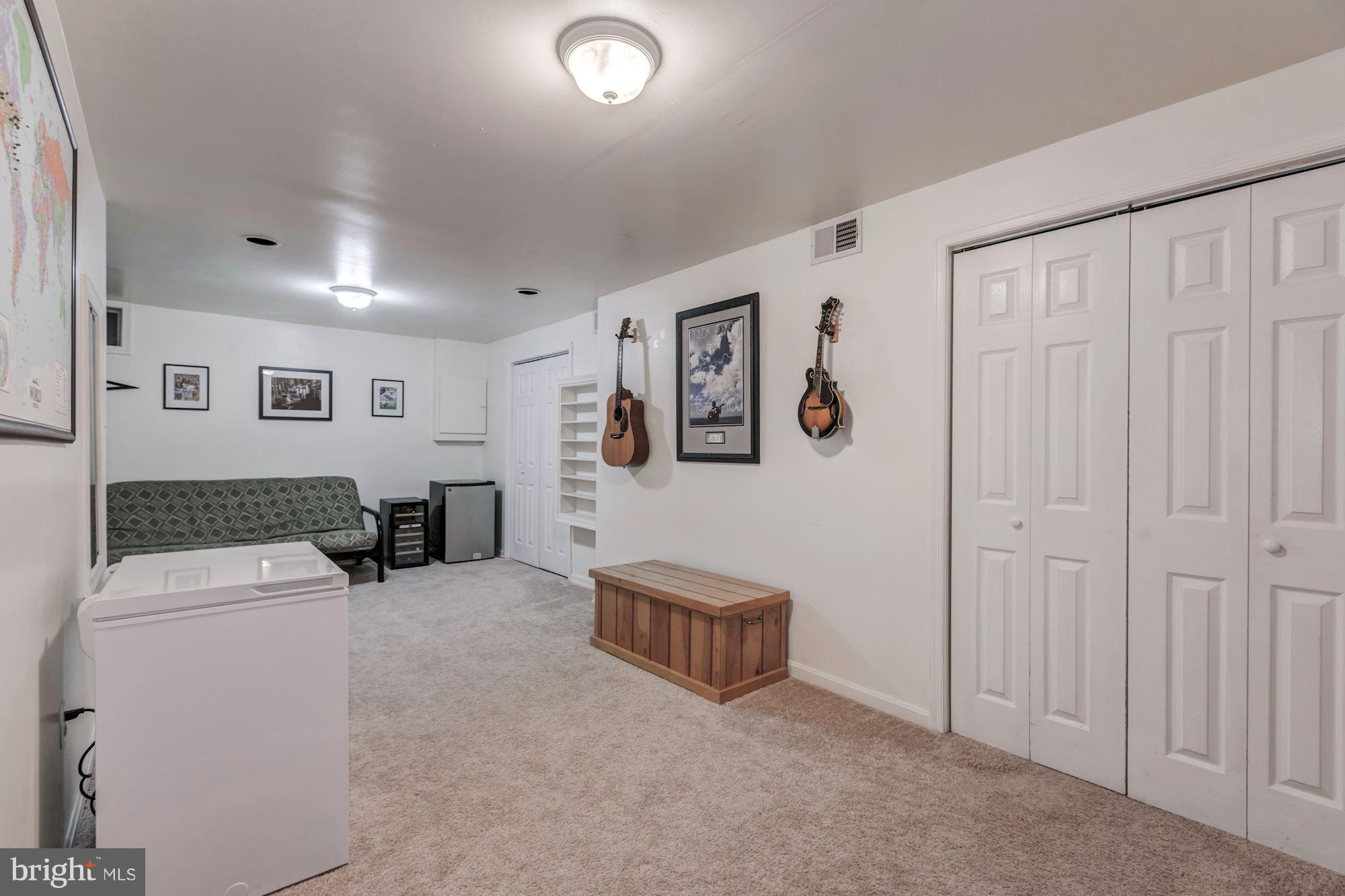 LANDSDOWNE - Residential Lease