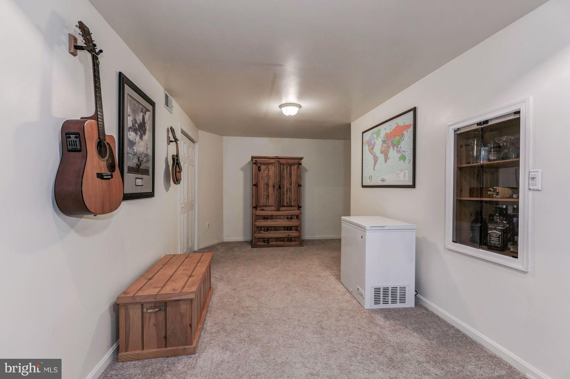 LANDSDOWNE - Residential Lease