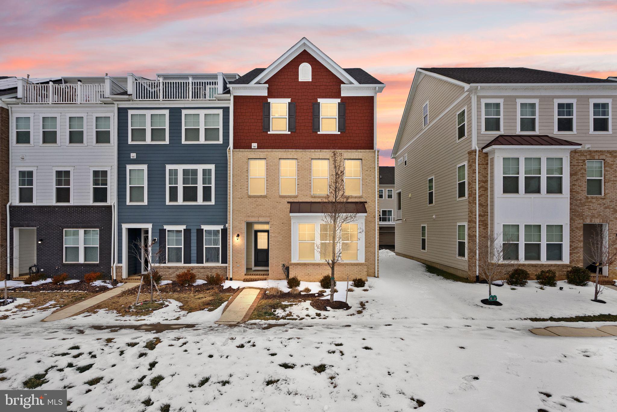 POTOMAC SHORES - Residential