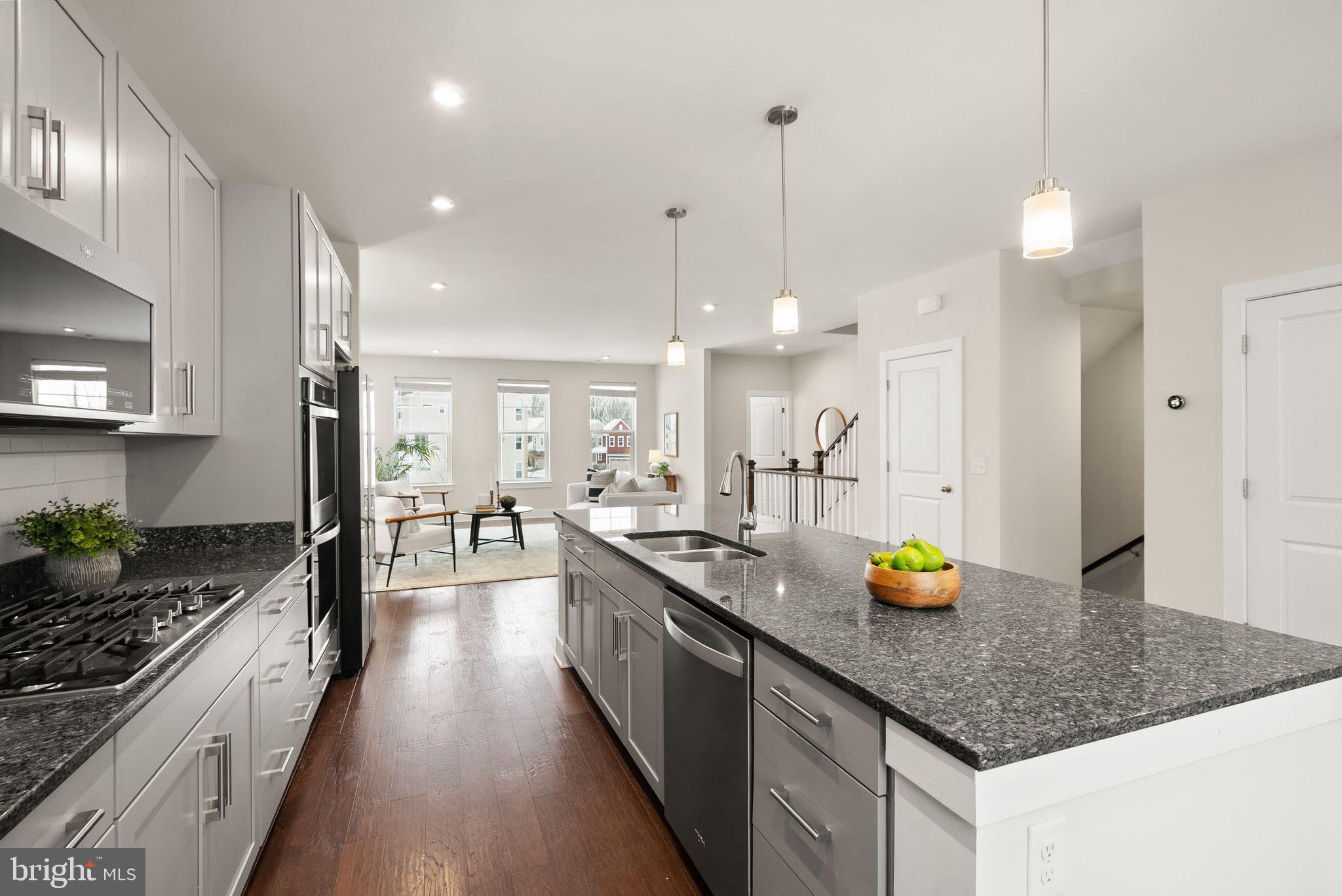 POTOMAC SHORES - Residential