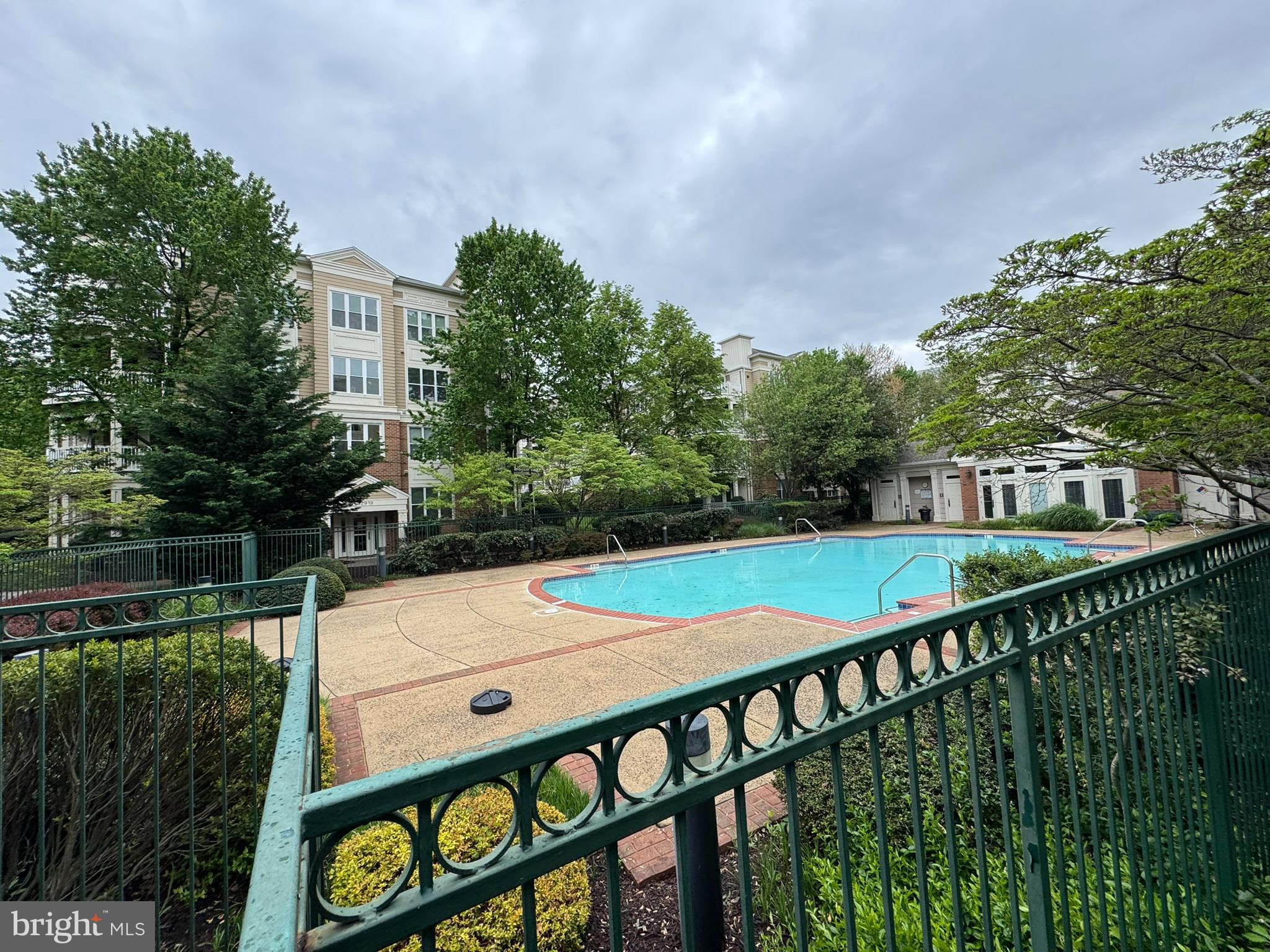 WORLDGATE CONDO - Residential