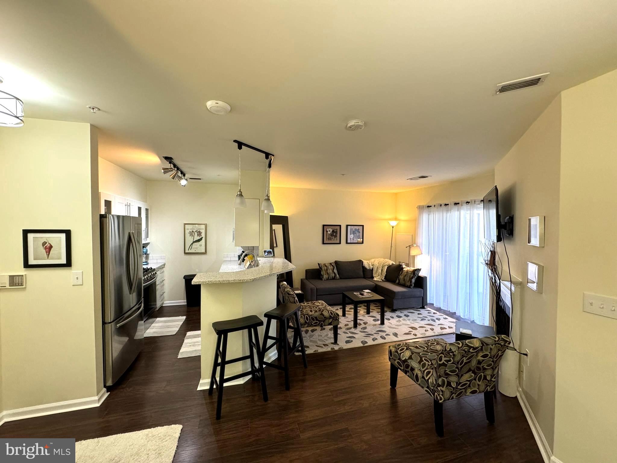 WORLDGATE CONDO - Residential