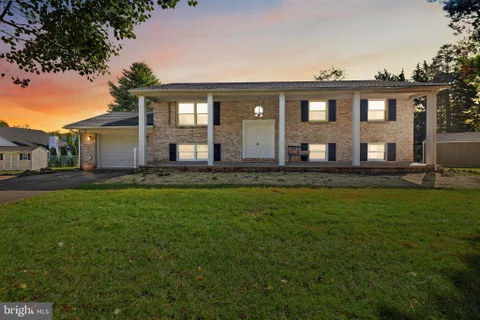 MLS: MDHR2061044