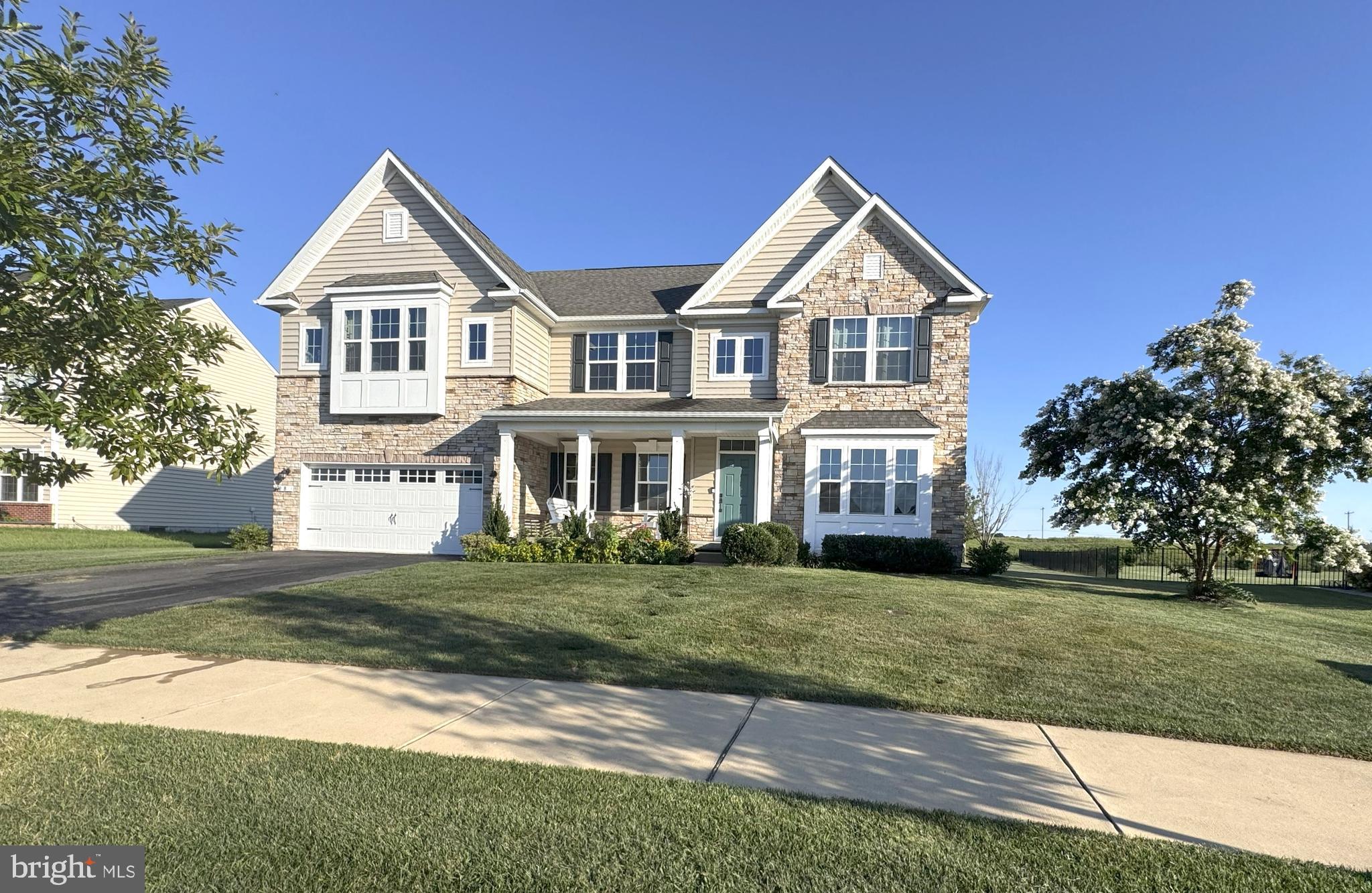 8 MELISSA DRIVE