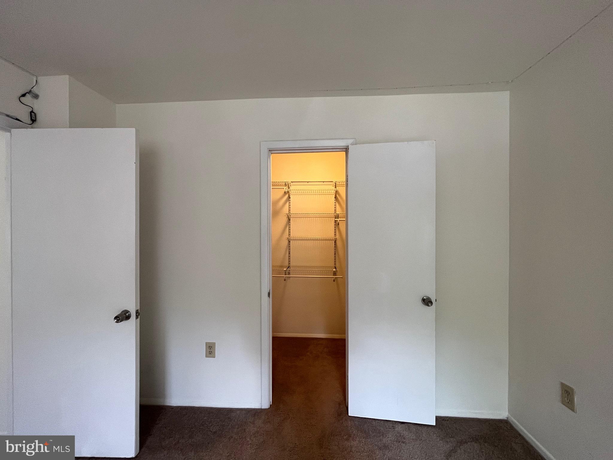 OCCOQUAN RIDGE - Residential Lease