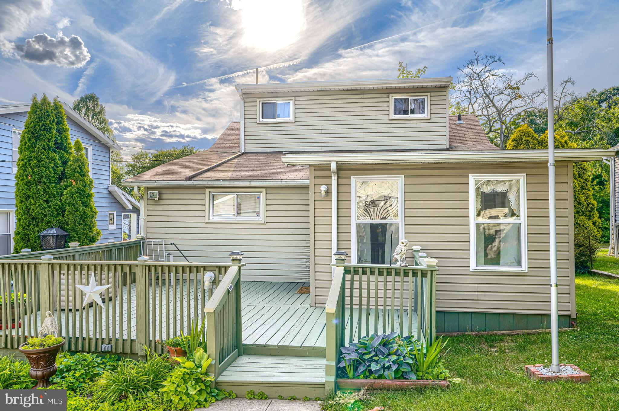 HAMILTON HILLS - Residential
