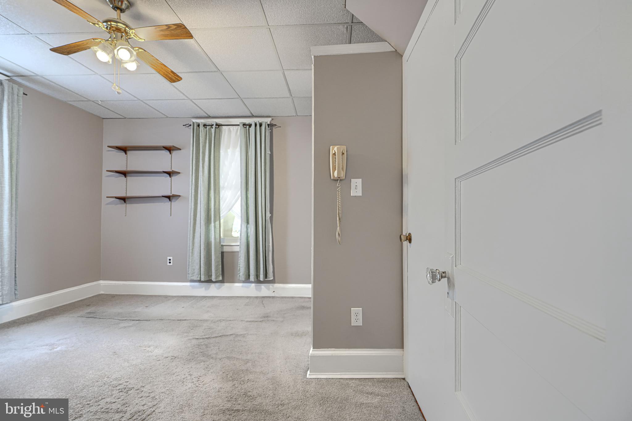 HAMILTON HILLS - Residential