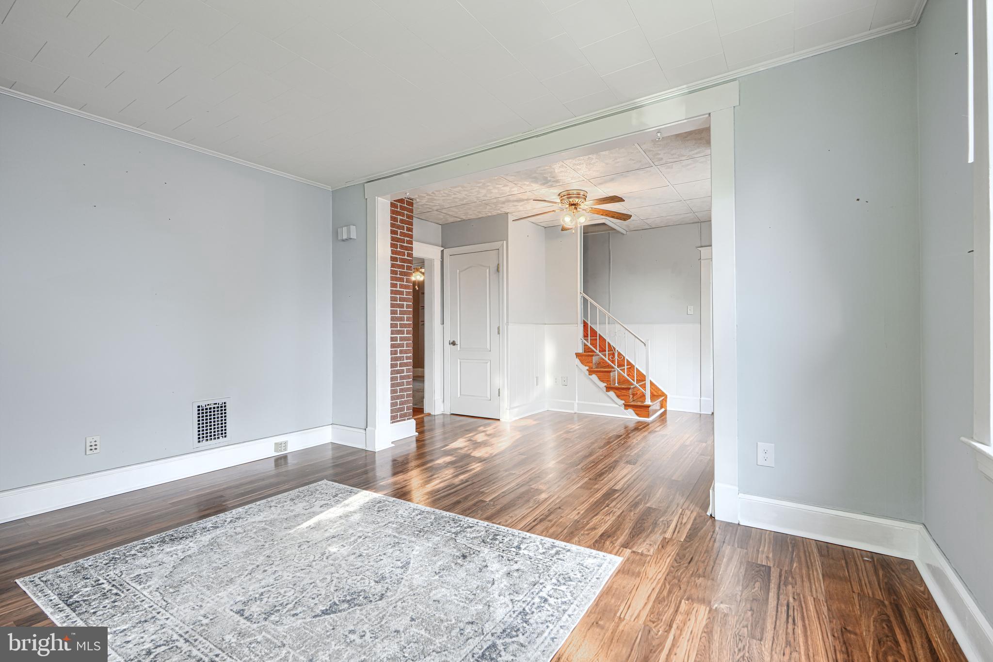 HAMILTON HILLS - Residential