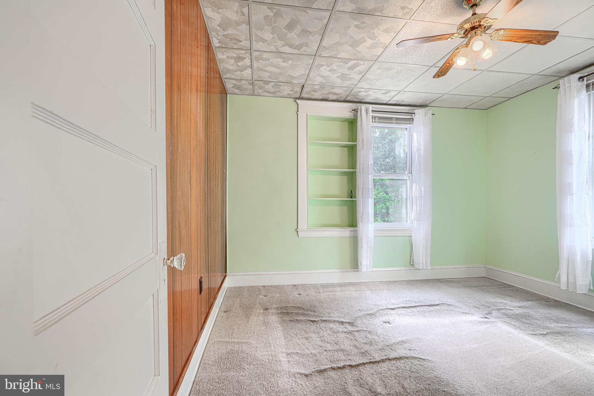 HAMILTON HILLS - Residential