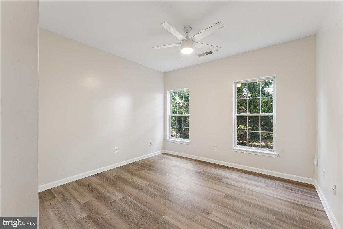 THE VISTAS AT REGENT PAR - Residential