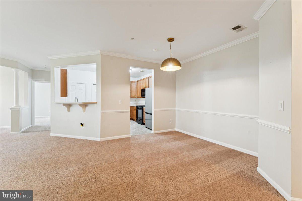 THE VISTAS AT REGENT PAR - Residential