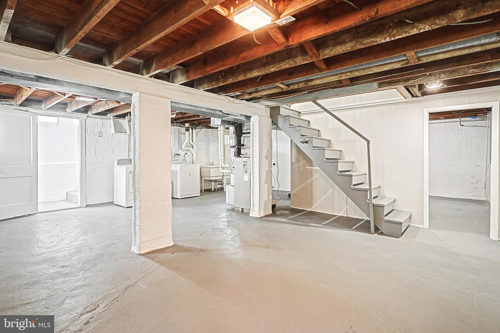 CEDAR CREST - Residential