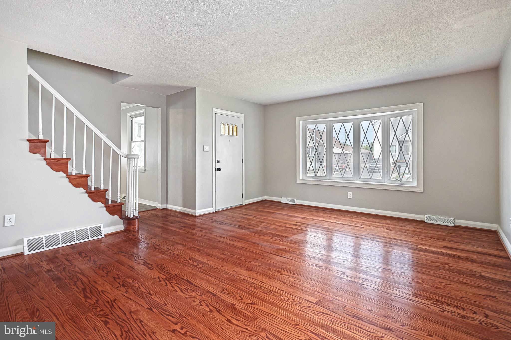 CEDAR CREST - Residential