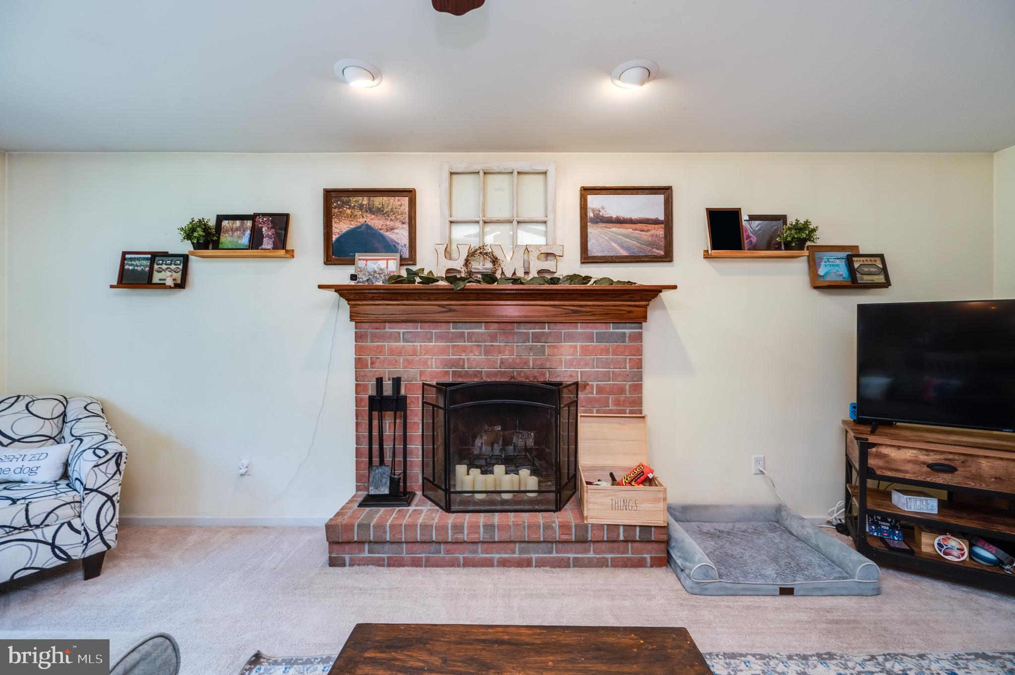 MEADOWBROOK - Residential