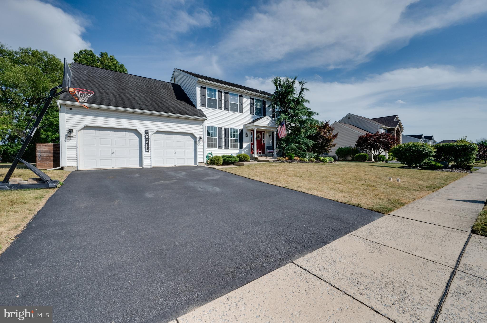 MEADOWBROOK - Residential