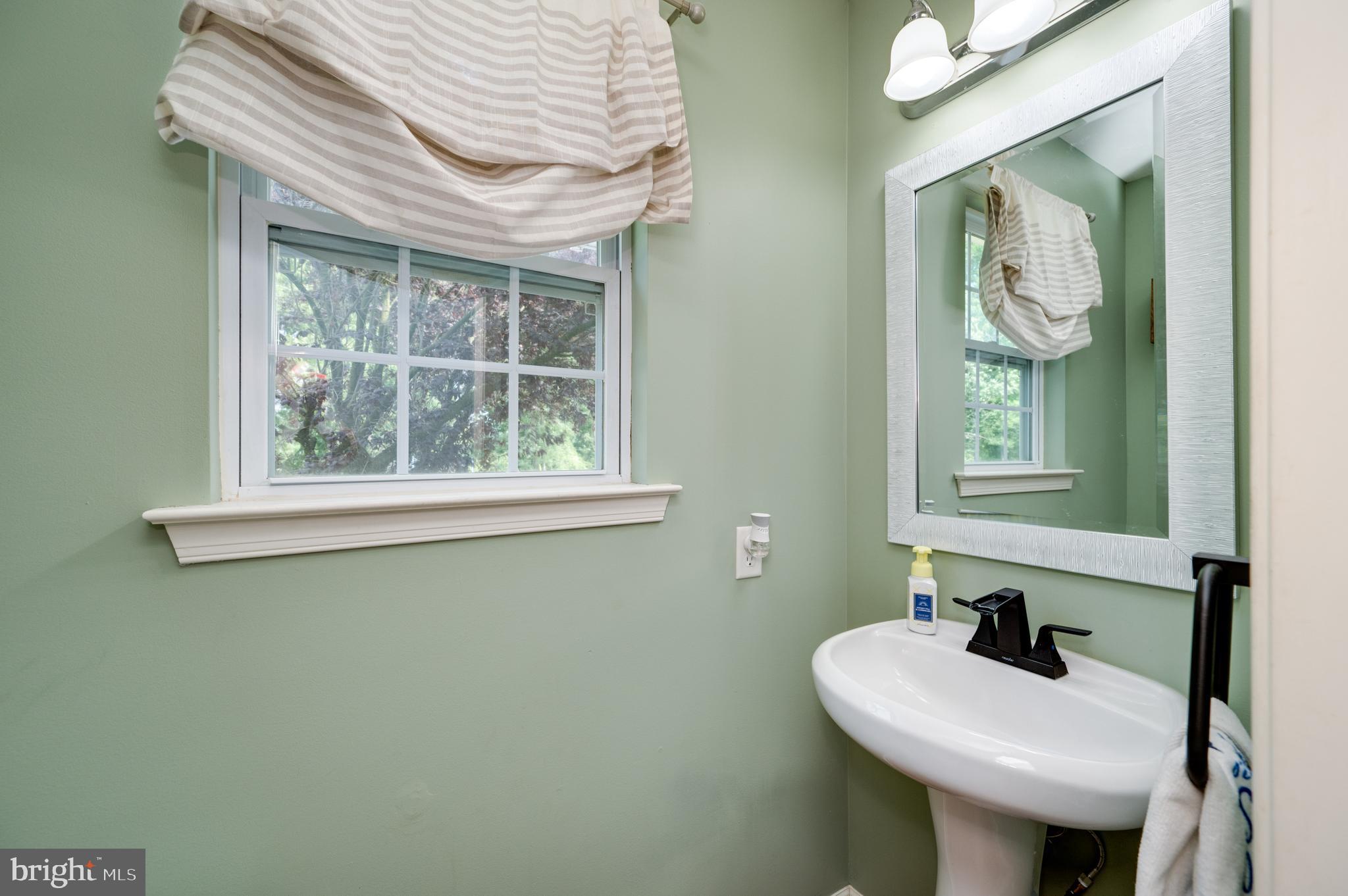 MEADOWBROOK - Residential