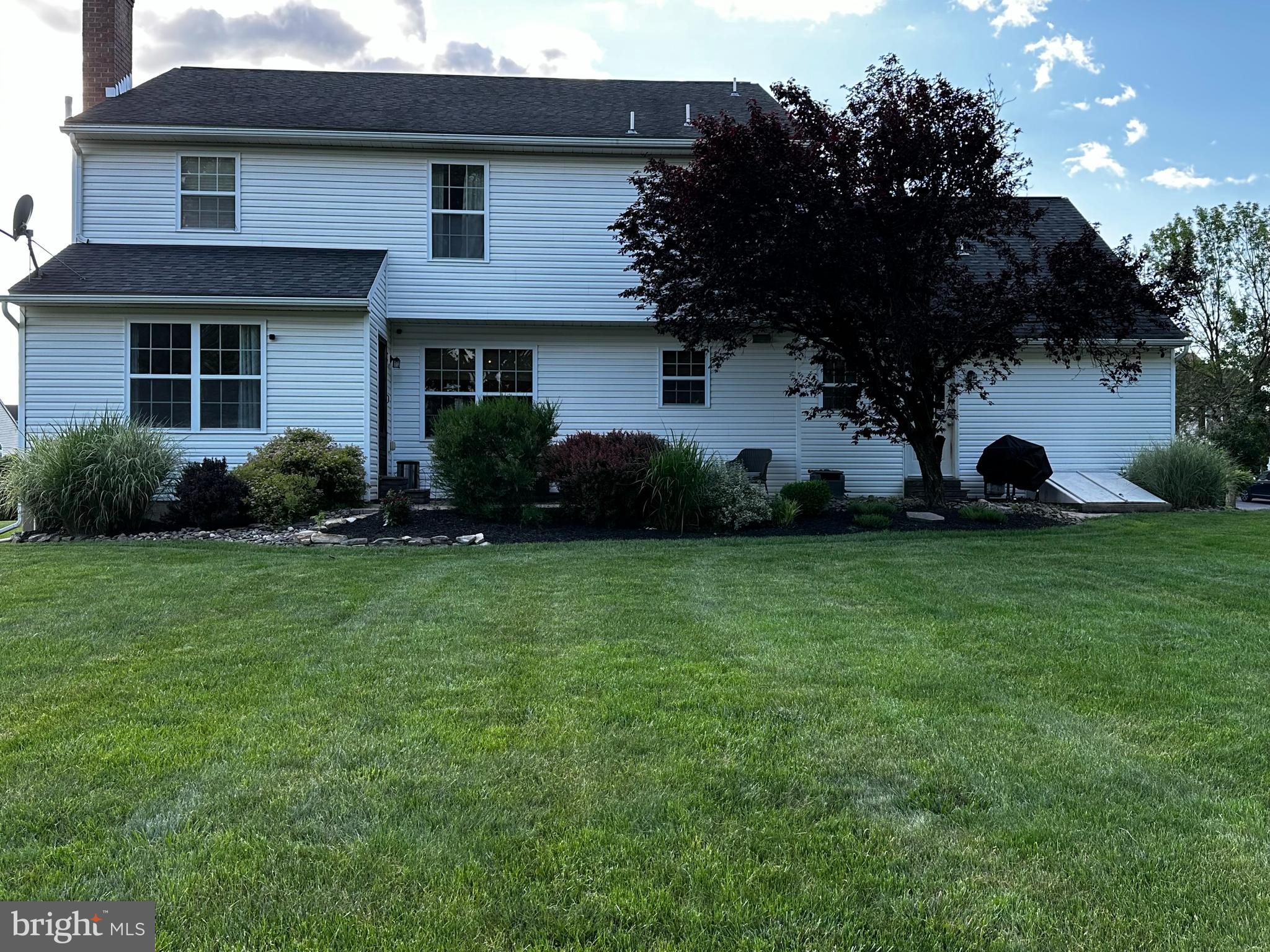 MEADOWBROOK - Residential