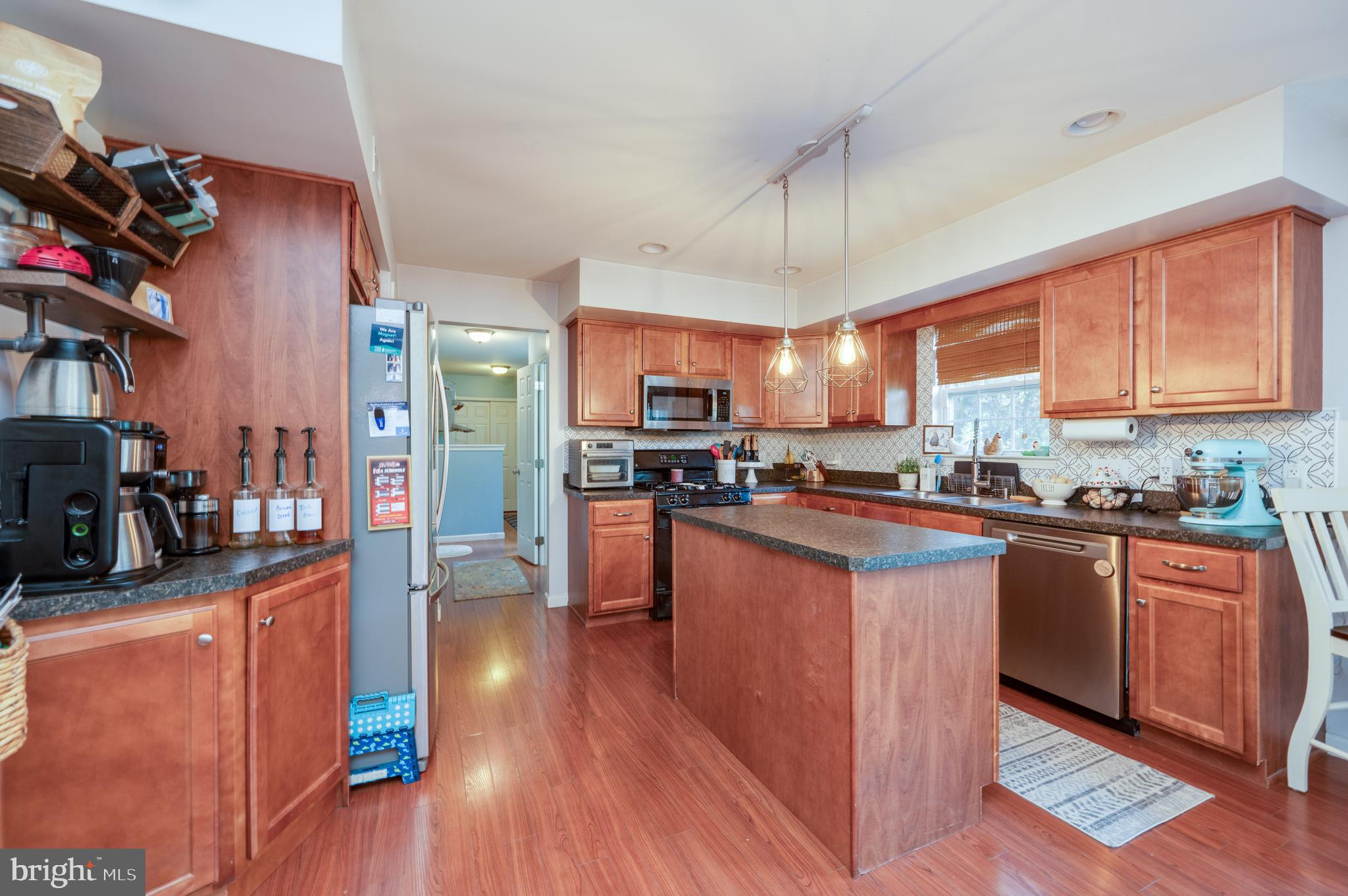 MEADOWBROOK - Residential