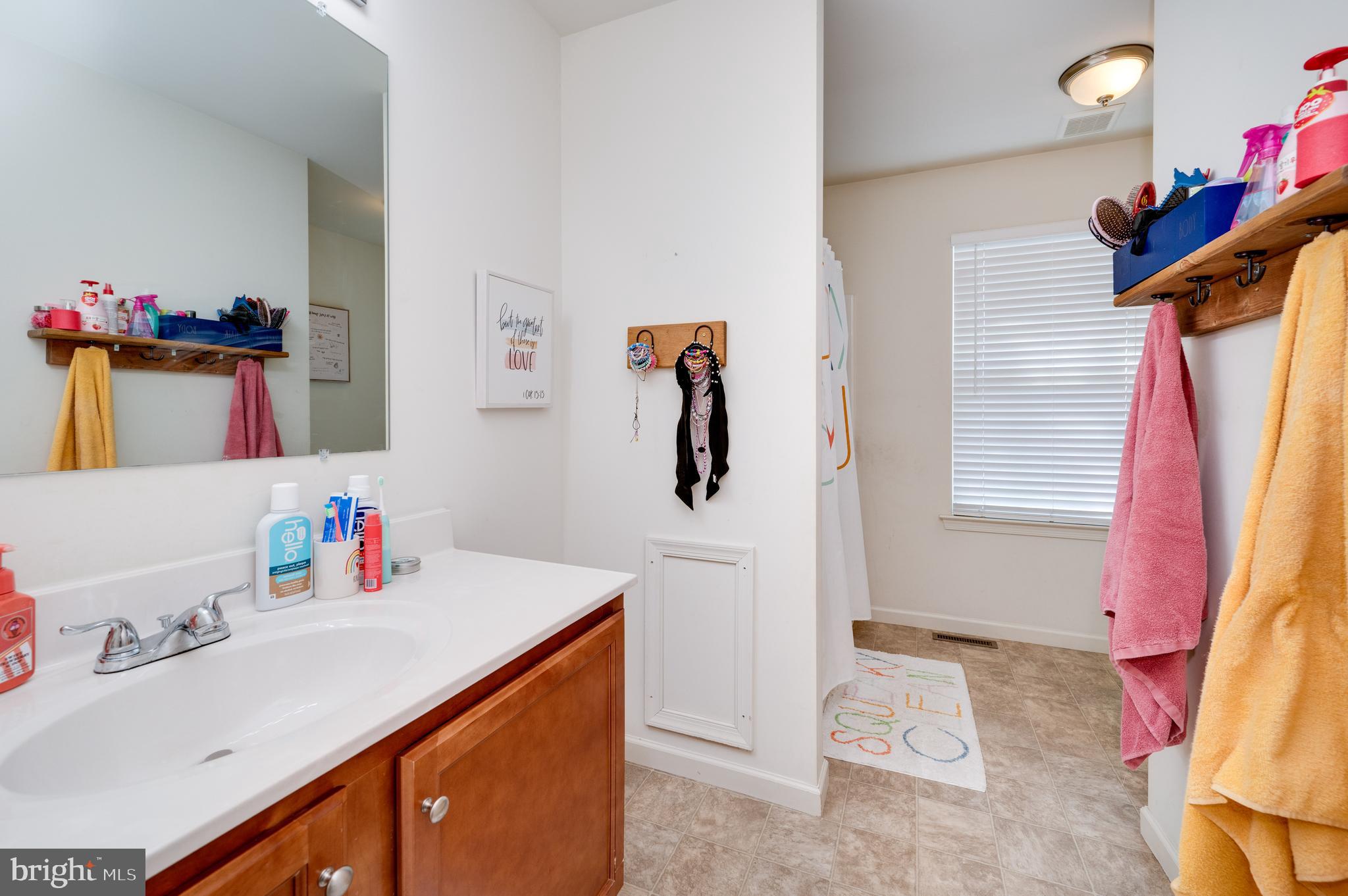 MEADOWBROOK - Residential