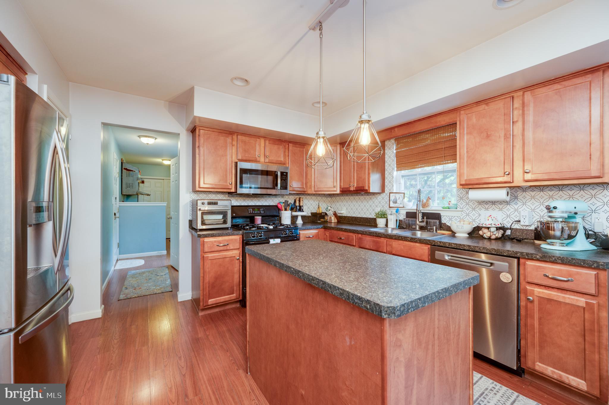 MEADOWBROOK - Residential