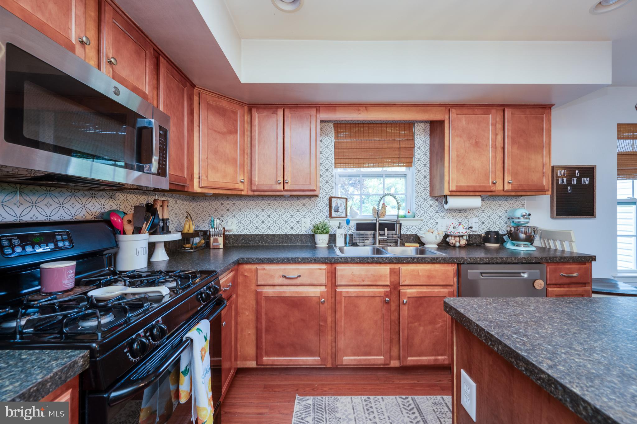 MEADOWBROOK - Residential