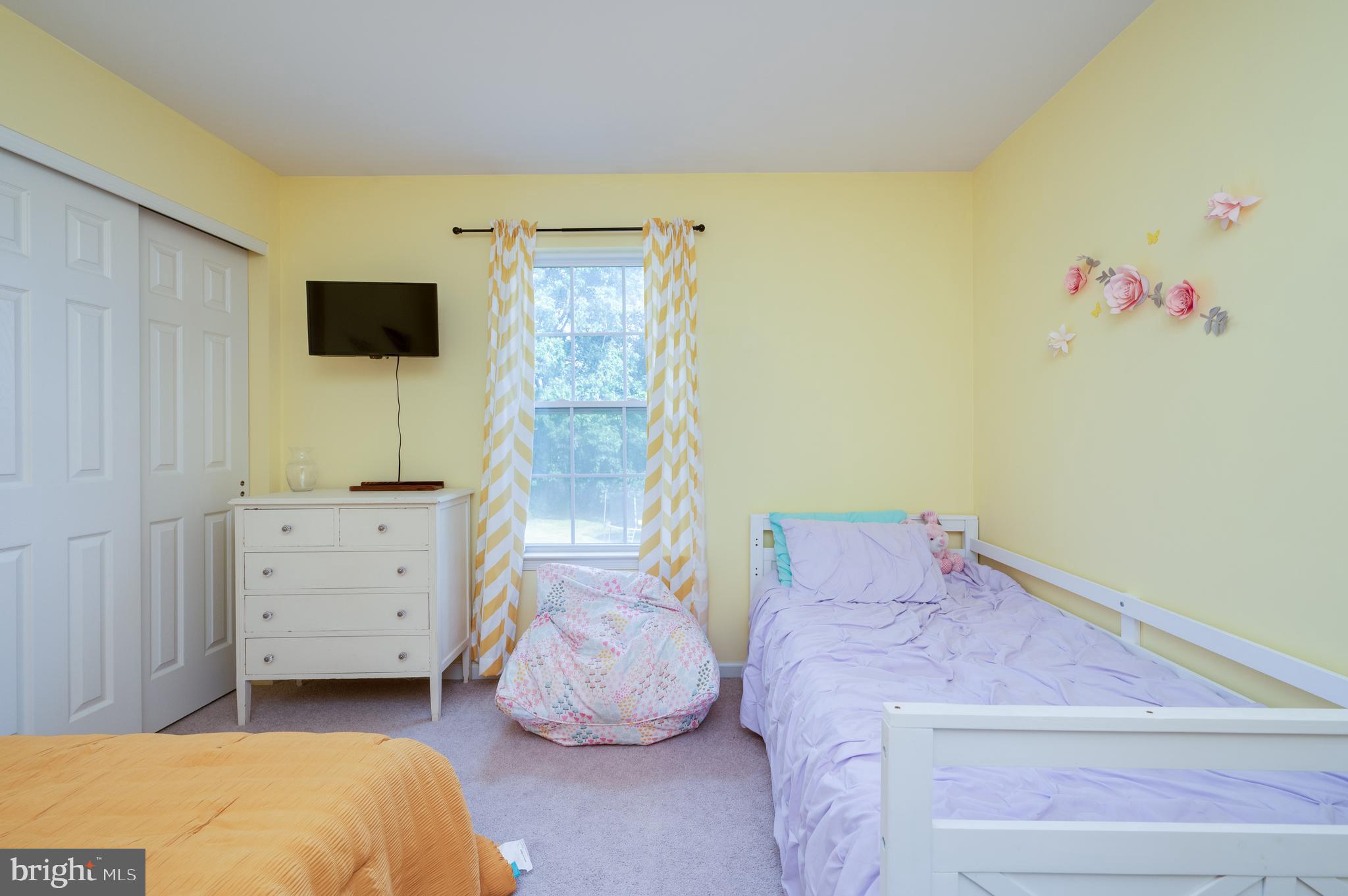 MEADOWBROOK - Residential