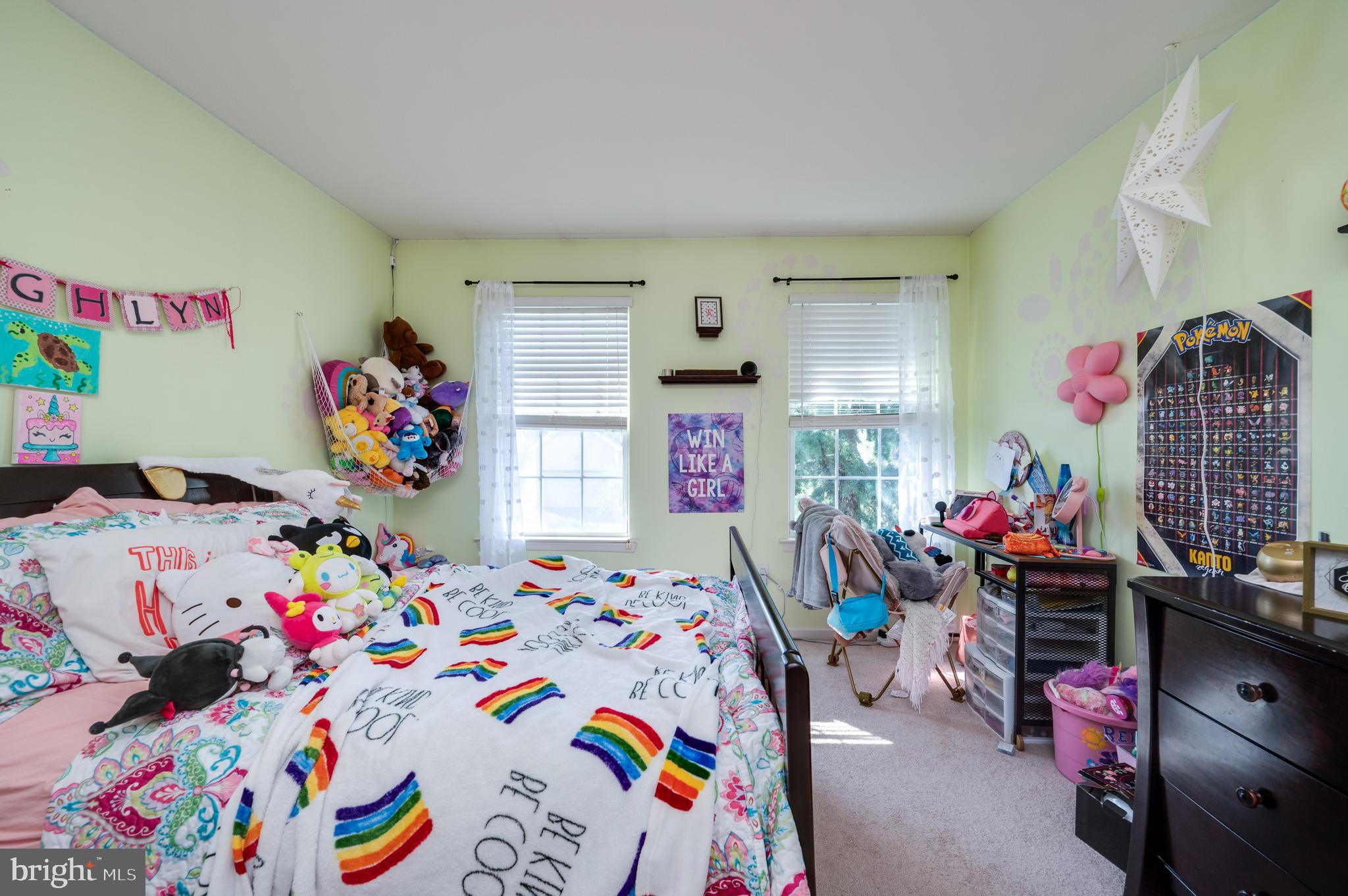 MEADOWBROOK - Residential