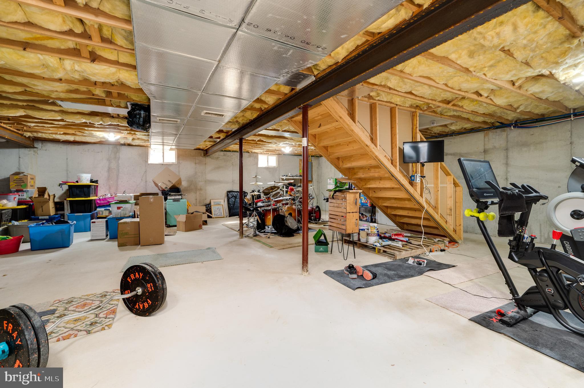 MEADOWBROOK - Residential