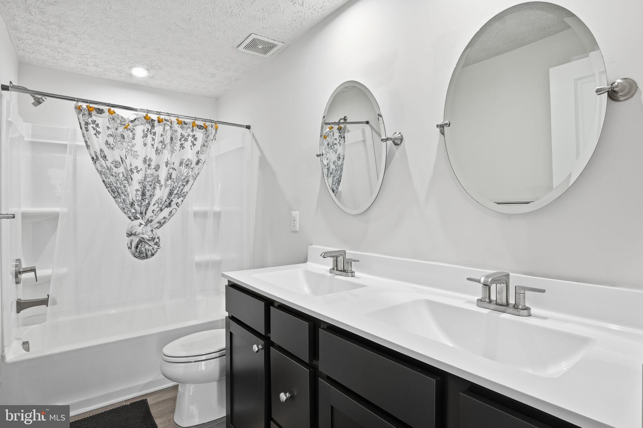 REVELL DOWNS - Residential