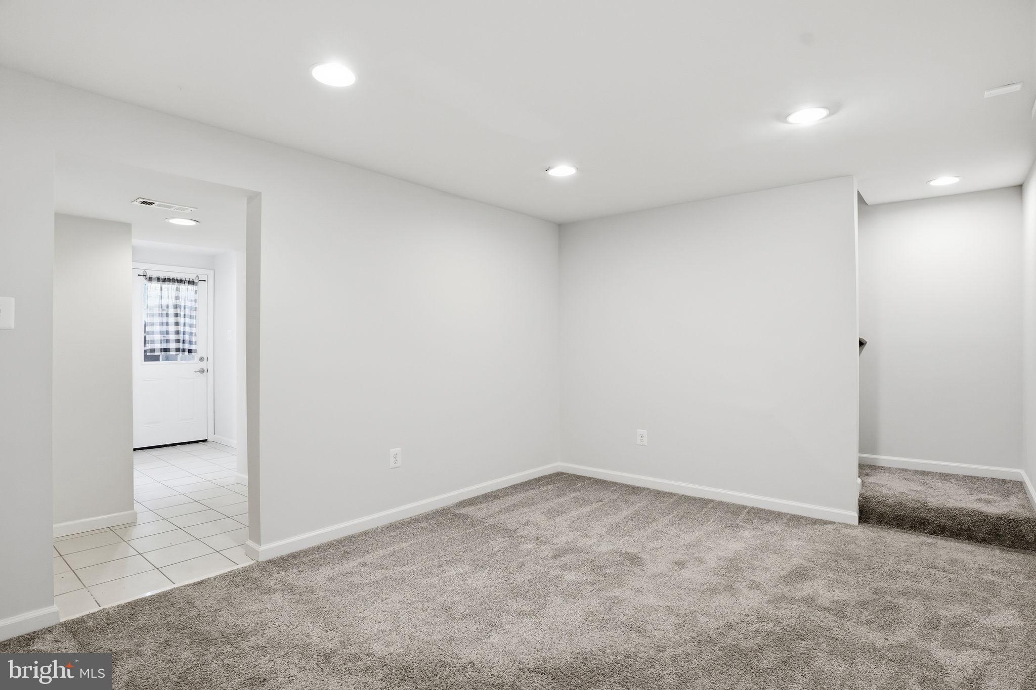 REVELL DOWNS - Residential