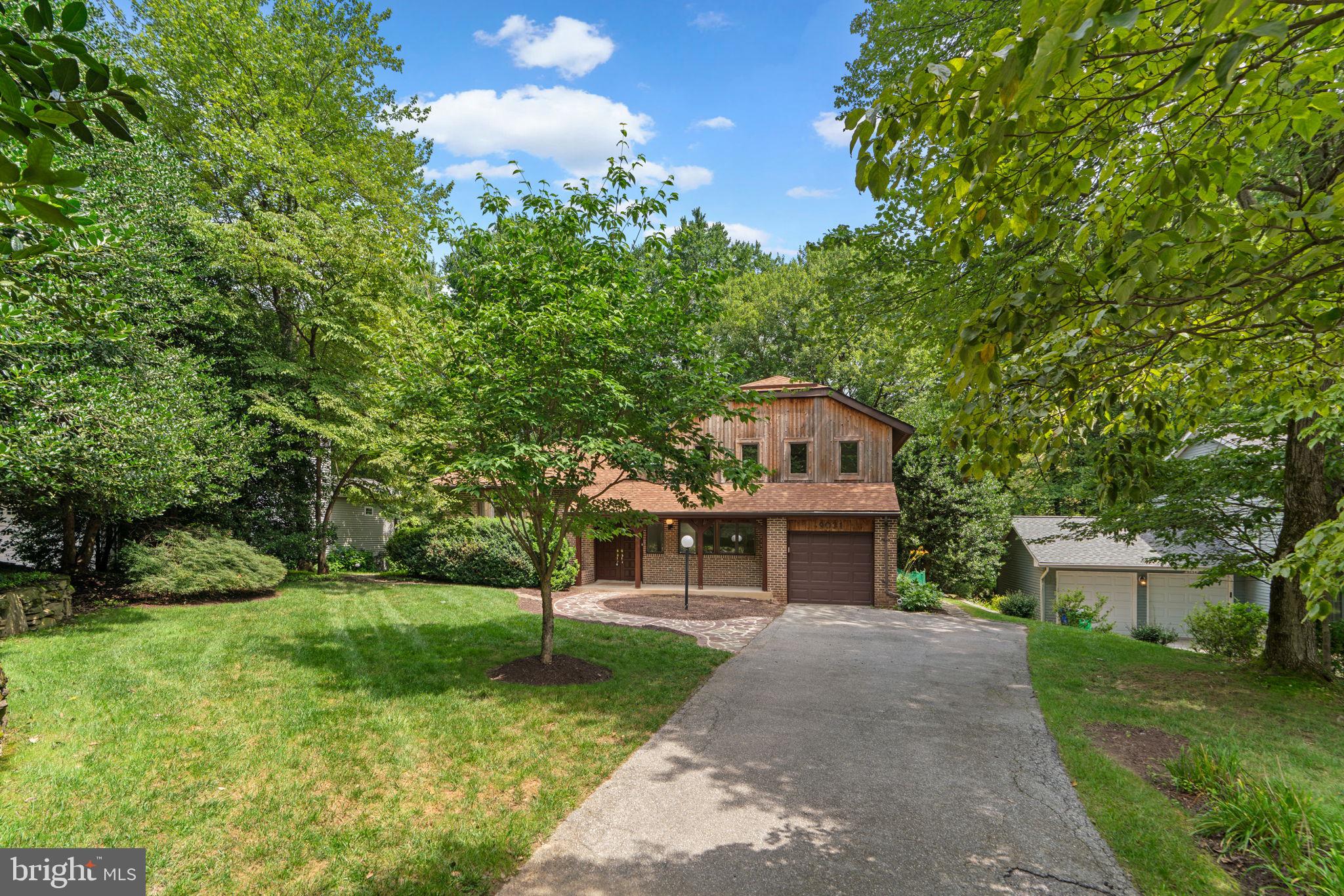 9031 SHINLEAF COURT