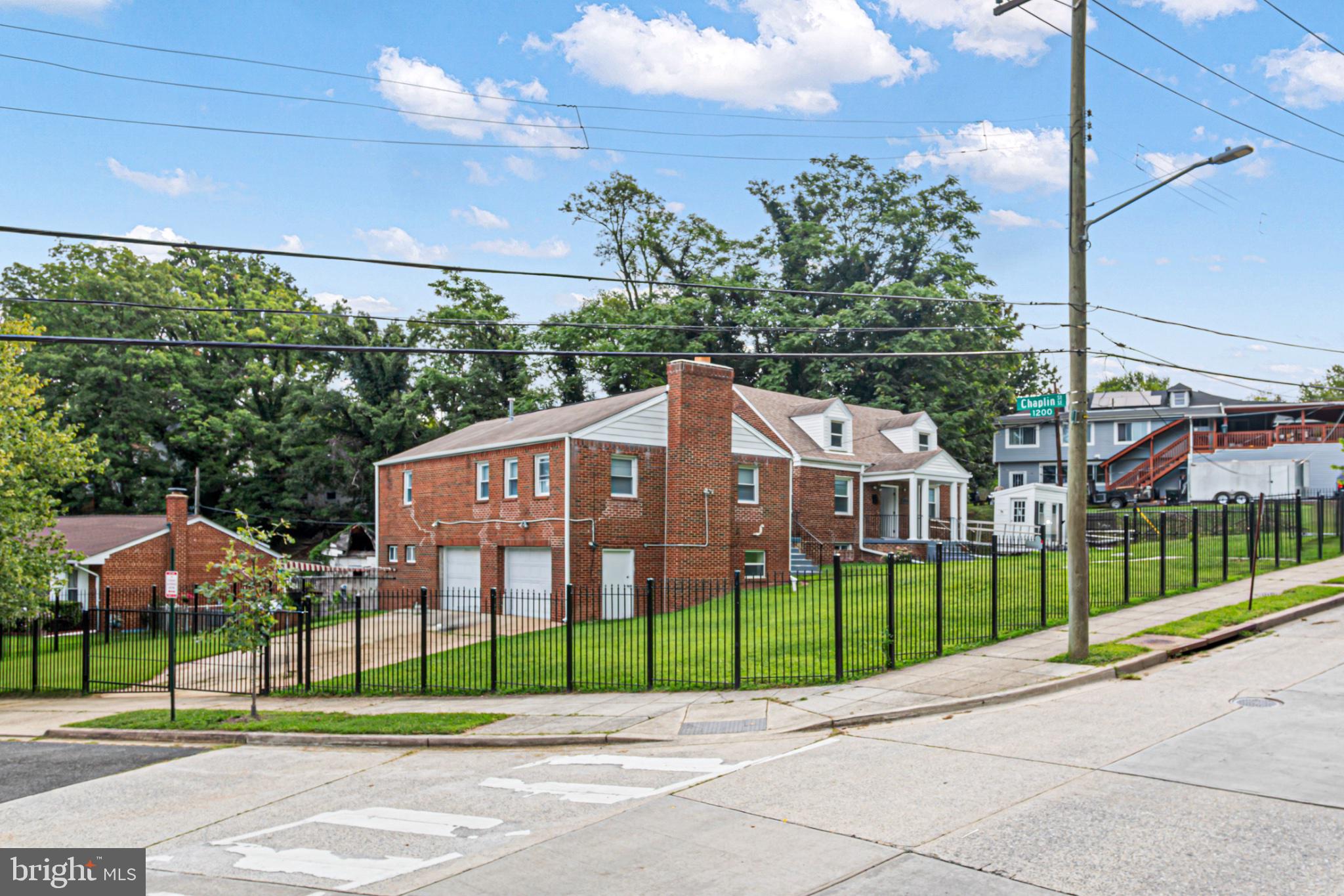 922 RIDGE ROAD SE