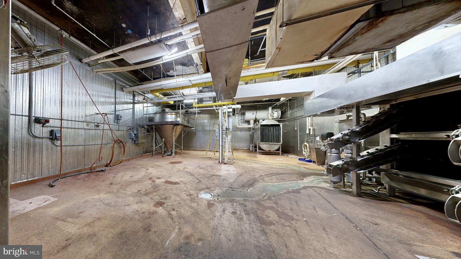 WEST END LANCASTER - Commercial Lease