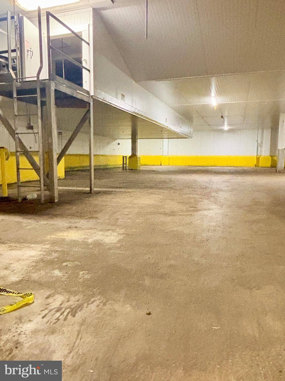 WEST END LANCASTER - Commercial Lease