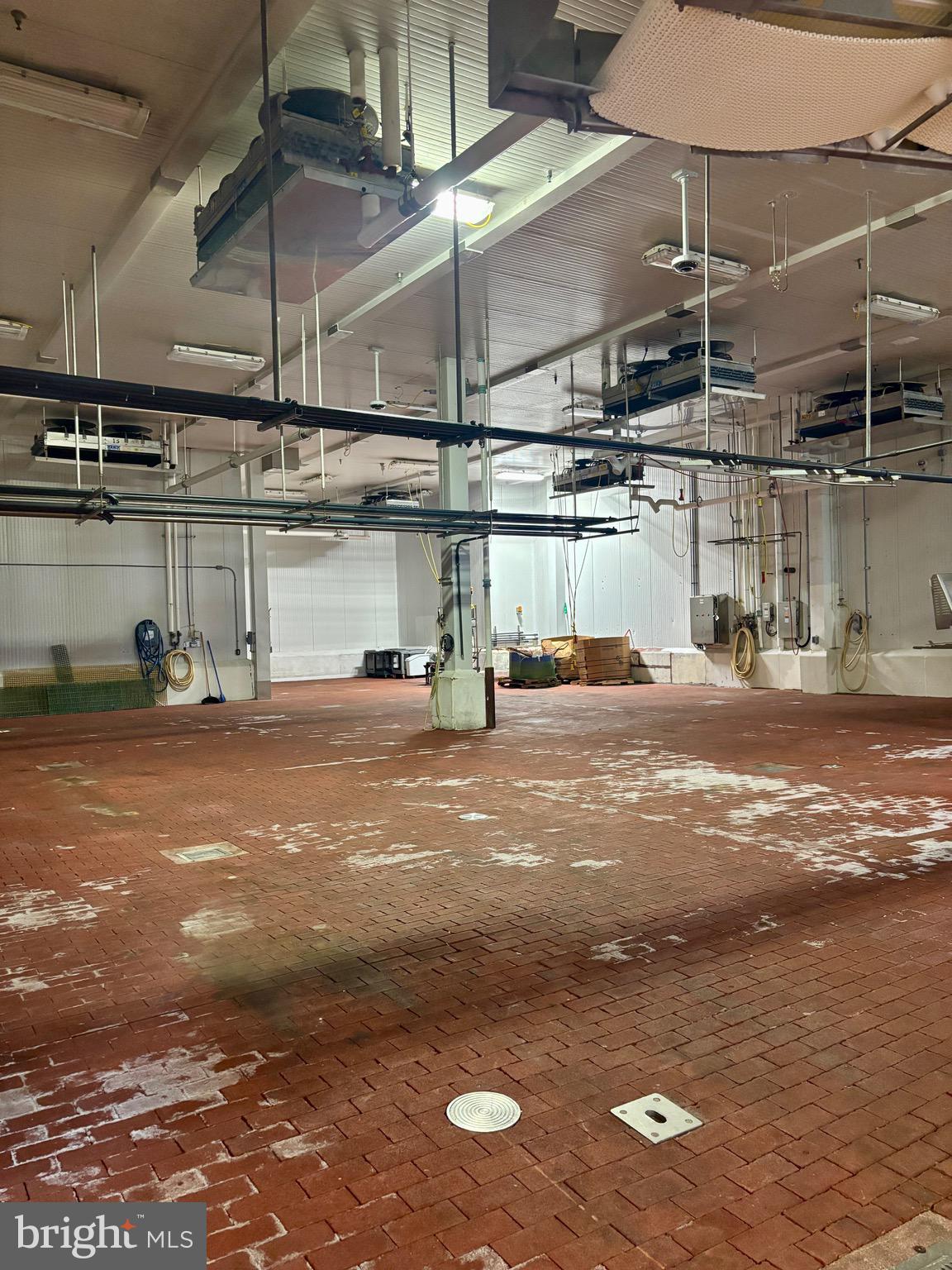 WEST END LANCASTER - Commercial Lease