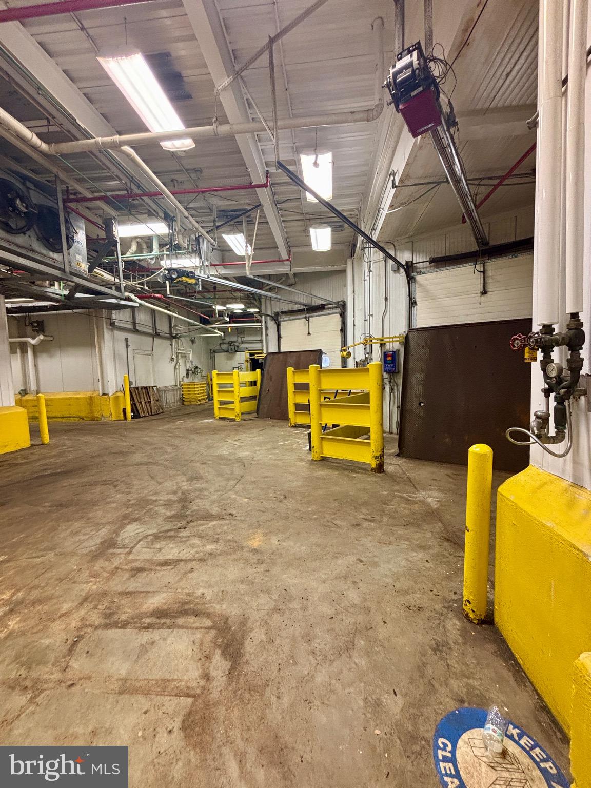 WEST END LANCASTER - Commercial Lease