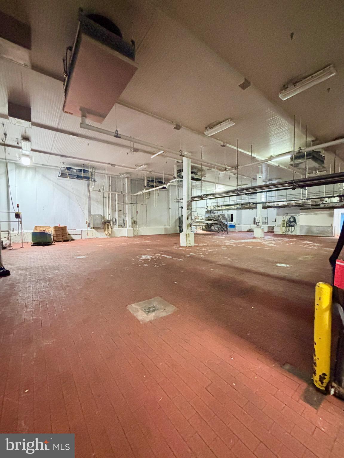 WEST END LANCASTER - Commercial Lease