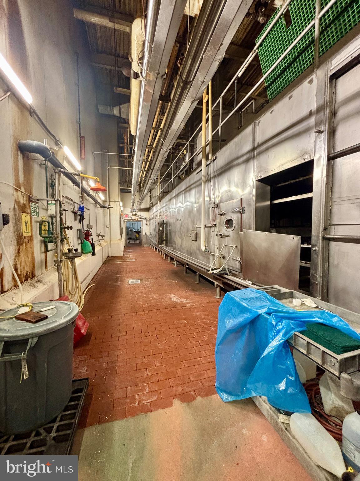 WEST END LANCASTER - Commercial Lease