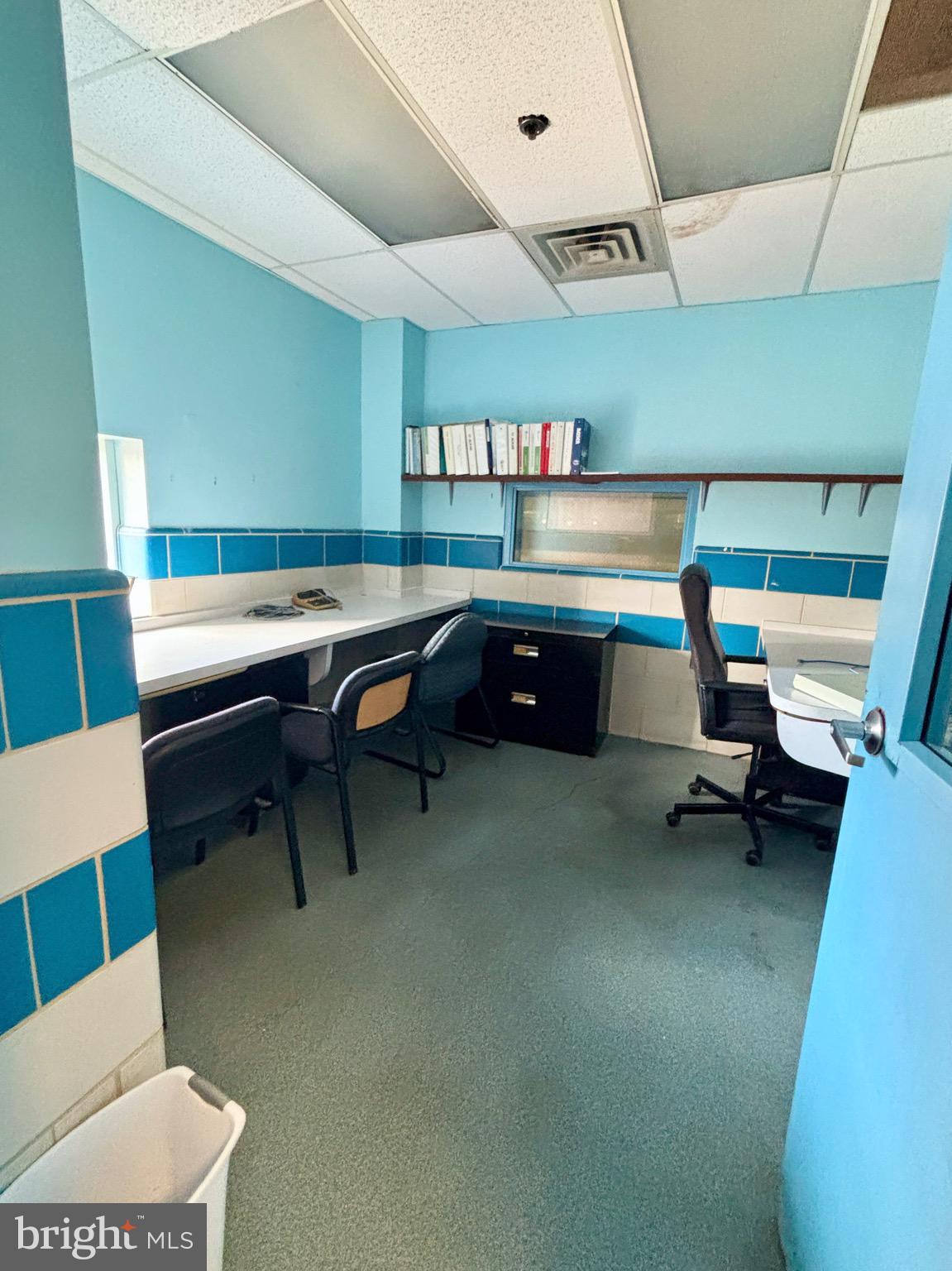 WEST END LANCASTER - Commercial Lease