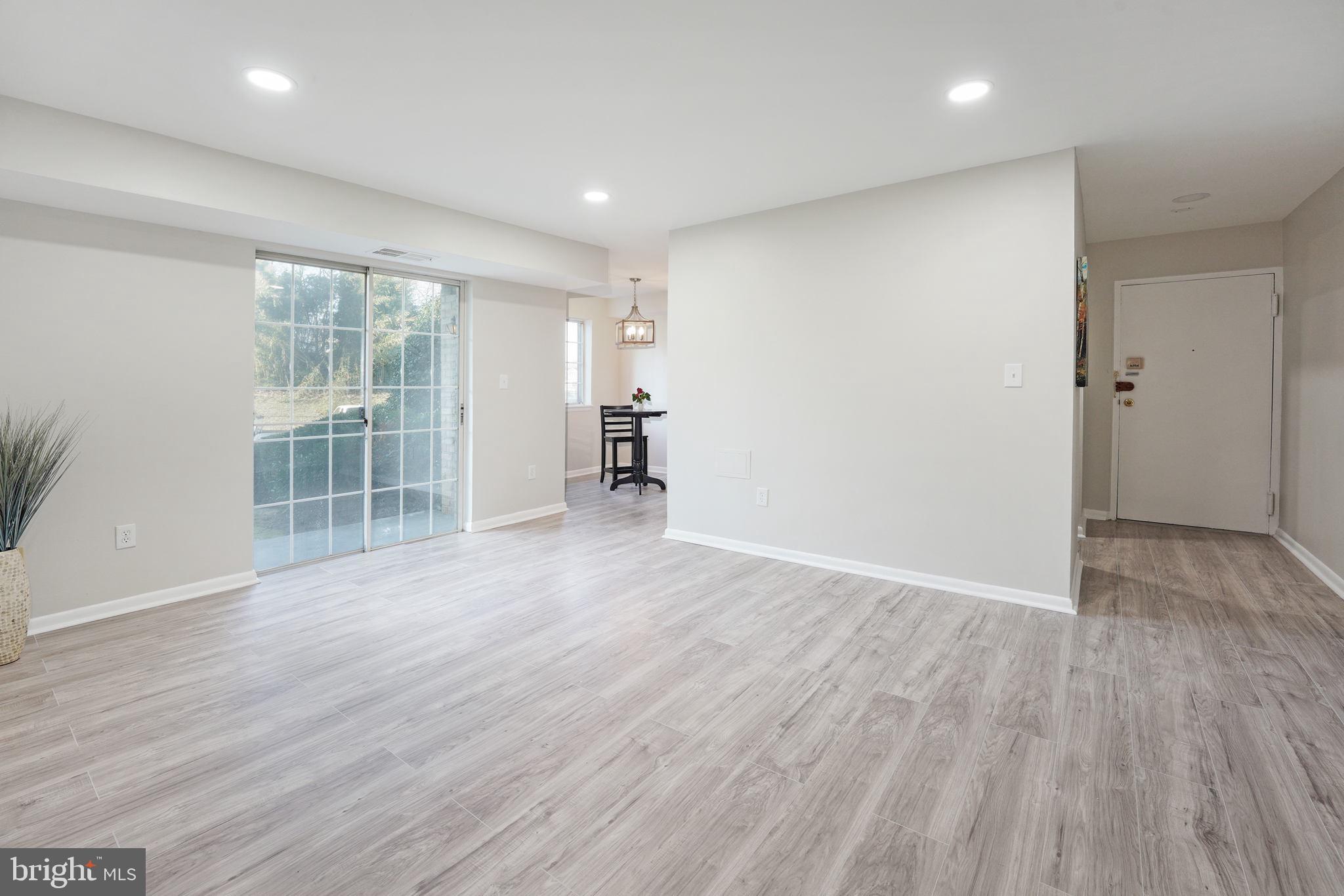 RIVER TERRACE - Residential Lease