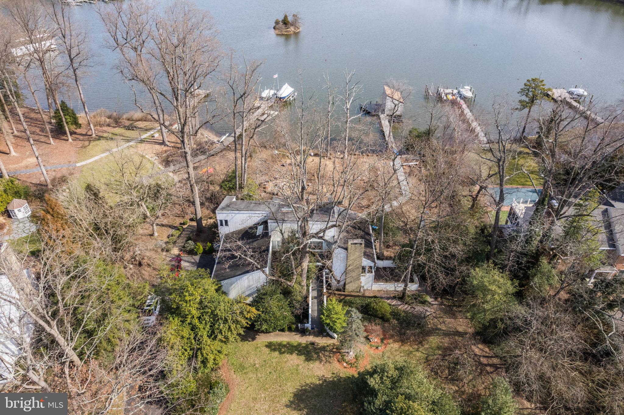 POINT FIELD LANDING - Residential