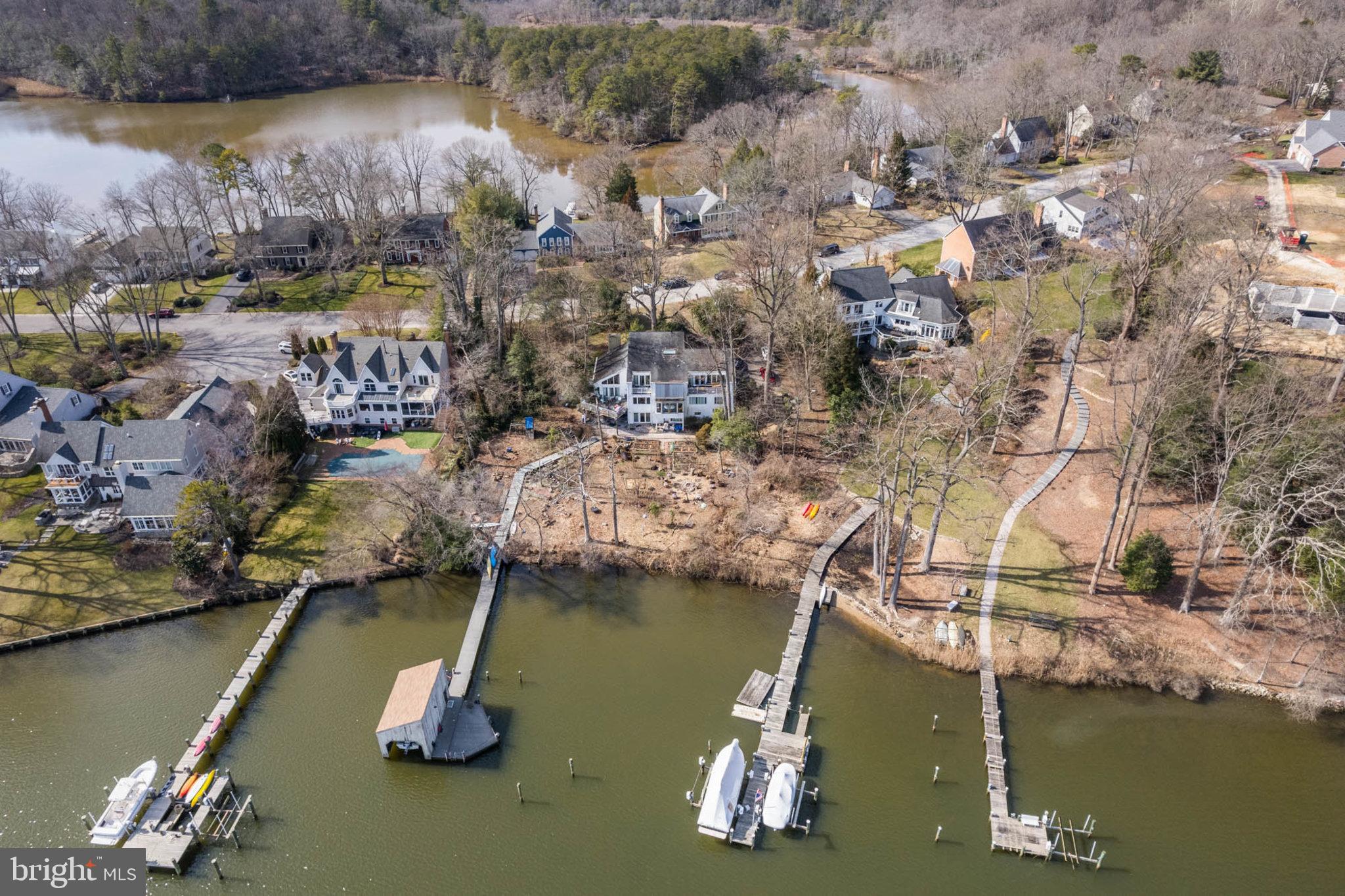 POINT FIELD LANDING - Residential