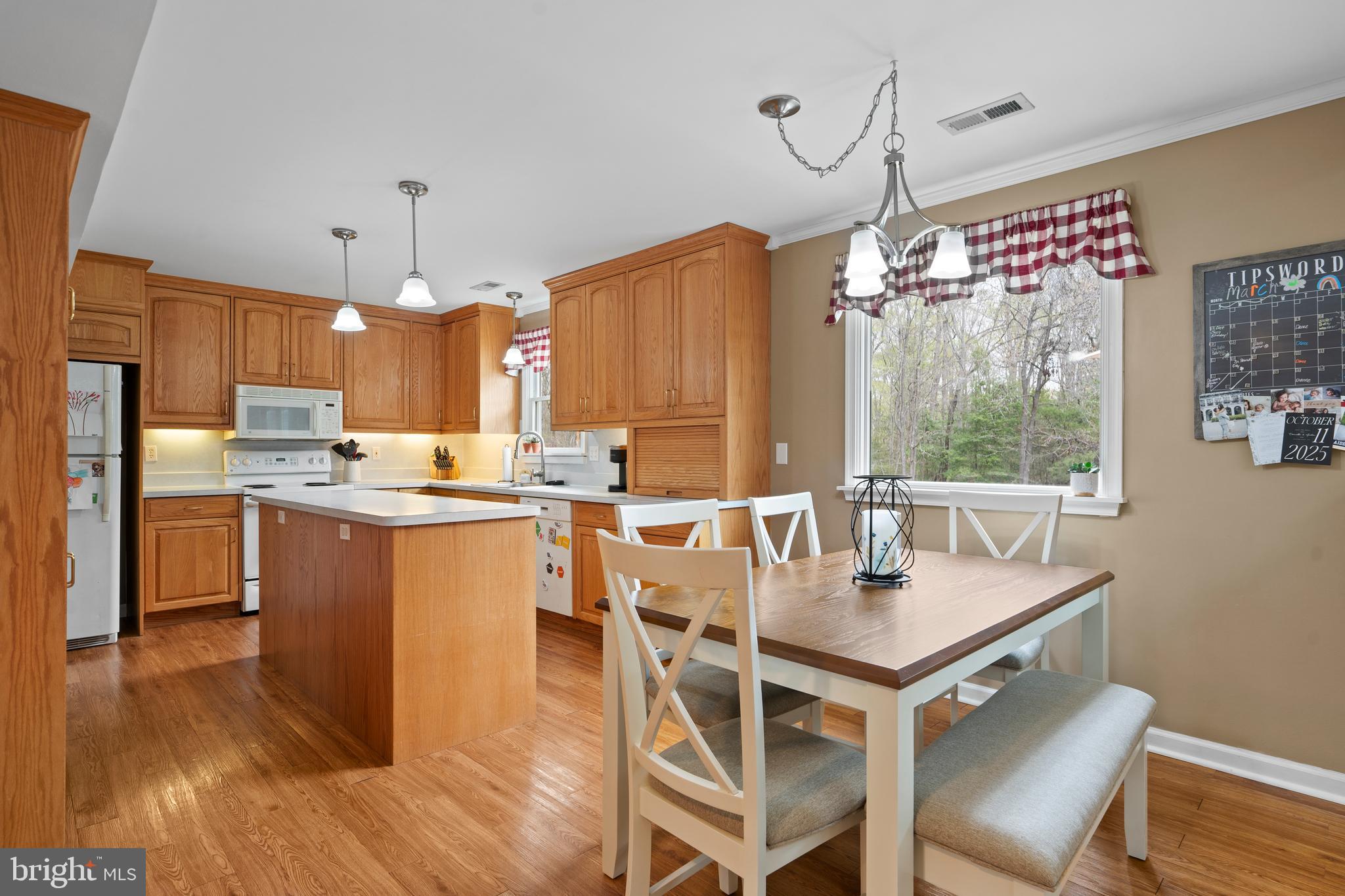 HOMELAND - Residential